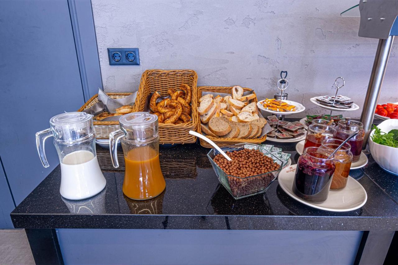 Methishotel Karsiyaka  מראה חיצוני תמונה